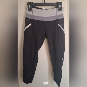 Lululemon Cropped Leggins Womens Sz Z4 Pockets Sport Gym Hiking Run